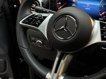 V 250 d STYLE AMG-Line lang Pano Tisch 7-Sitz