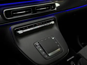 V 250 d STYLE AMG-Line lang Pano Tisch 7-Sitz