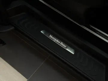 V 250 d STYLE AMG-Line lang Pano Tisch 7-Sitz