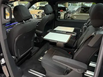 V 250 d STYLE AMG-Line lang Pano Tisch 7-Sitz