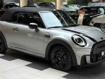 Cooper Cabrio John Cooper Works Trim Head-Up H&K