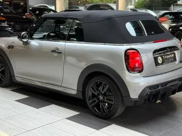 Cooper Cabrio John Cooper Works Trim Head-Up H&K