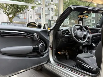 Cooper Cabrio John Cooper Works Trim Head-Up H&K