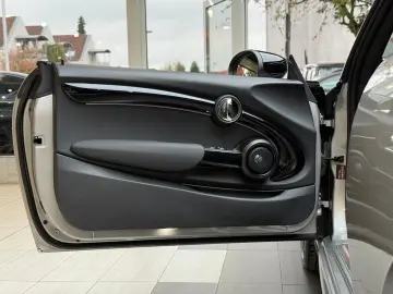 Cooper Cabrio John Cooper Works Trim Head-Up H&K