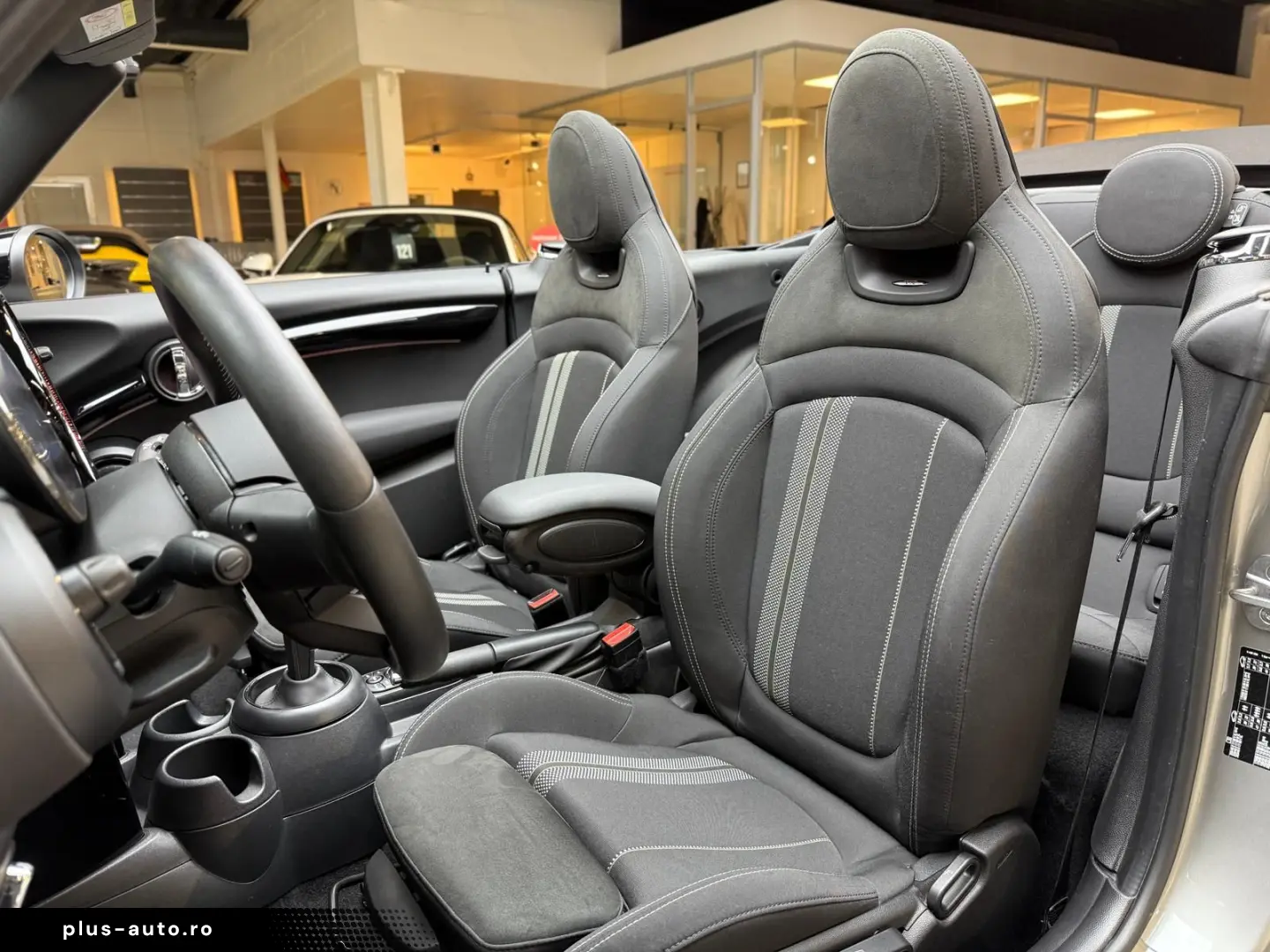 Cooper Cabrio John Cooper Works Trim Head-Up H&K