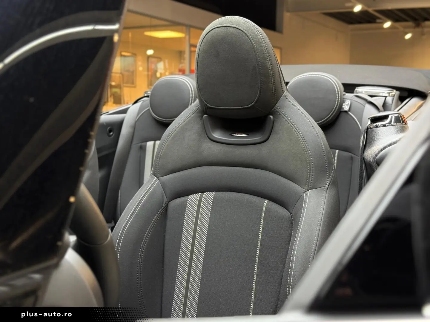 Cooper Cabrio John Cooper Works Trim Head-Up H&K