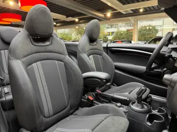 Cooper Cabrio John Cooper Works Trim Head-Up H&K