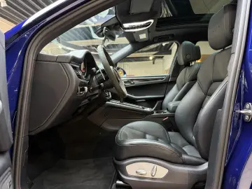 Macan GTS Sport-Chrono Luft Keyl Pano AHK 21