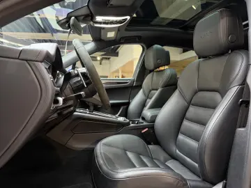 Macan GTS Sport-Chrono Luft Keyl Pano AHK 21