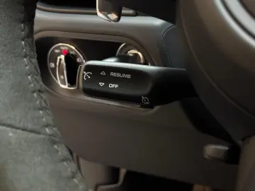 Macan GTS Sport-Chrono Luft Keyl Pano AHK 21