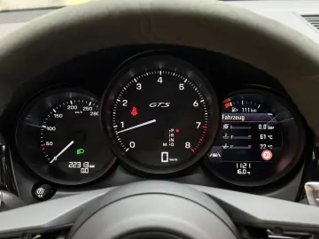 Macan GTS Sport-Chrono Luft Keyl Pano AHK 21