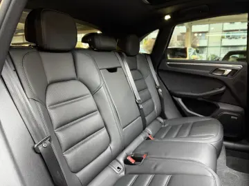 Macan GTS Sport-Chrono Luft Keyl Pano AHK 21