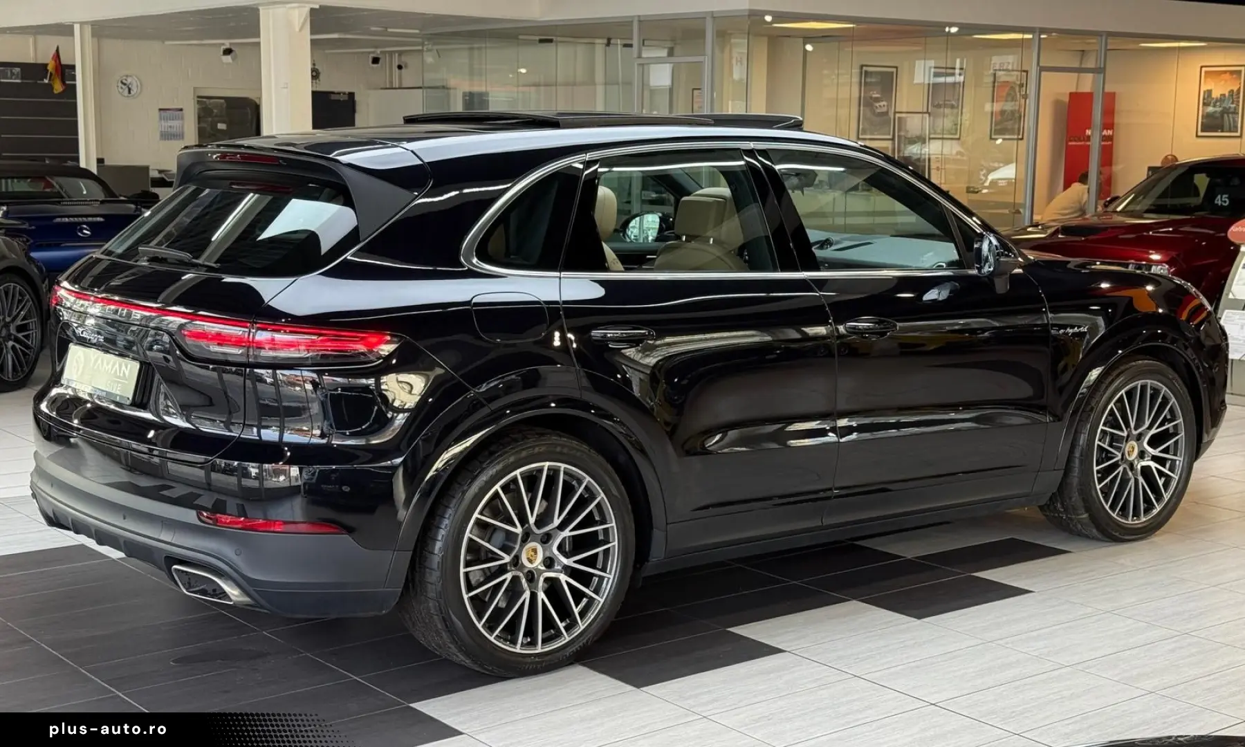 Cayenne E-Hybrid Panorama Head-Up Luftf 360