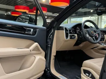 Cayenne E-Hybrid Panorama Head-Up Luftf 360