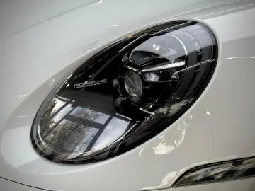 911 Turbo S Cabriolet InnoDrive Carbon Lift