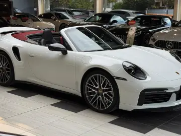 911 Turbo S Cabriolet InnoDrive Carbon Lift