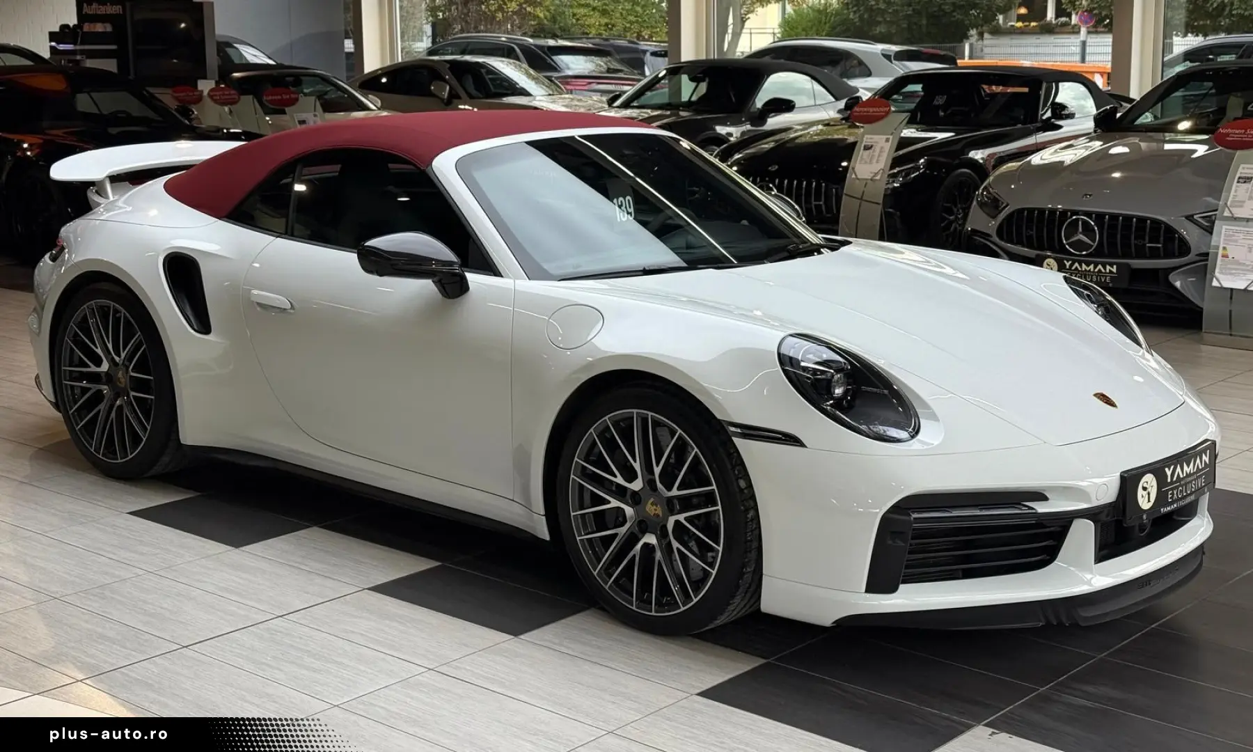 911 Turbo S Cabriolet InnoDrive Carbon Lift