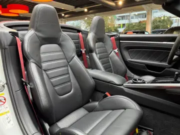 911 Turbo S Cabriolet InnoDrive Carbon Lift