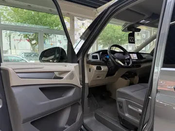 T7 Multivan  1.5 16V TSI DSG Kamera 7-Sitzer