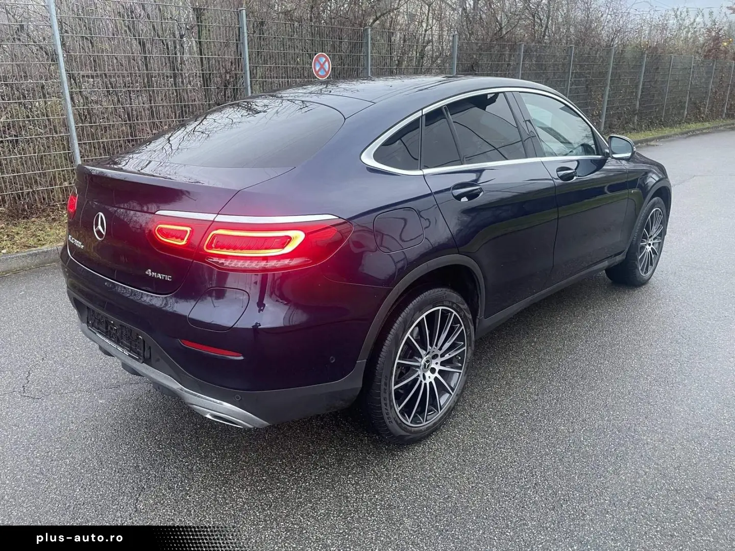 GLC 300 e 4M Coupe EXCLUSIVE HUD Kamera Distron