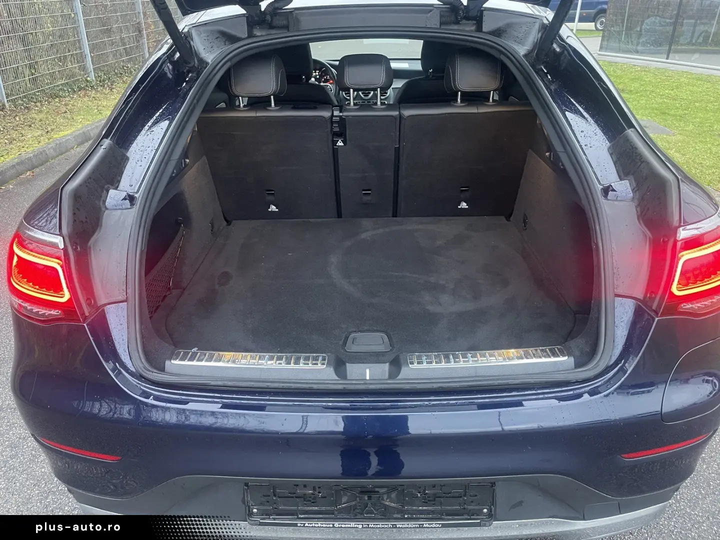 GLC 300 e 4M Coupe EXCLUSIVE HUD Kamera Distron