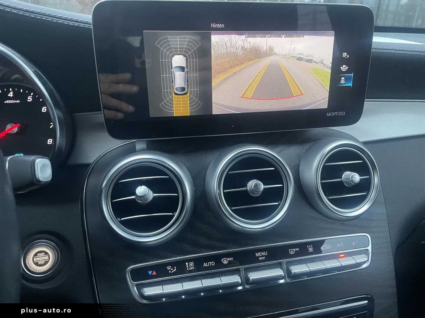 GLC 300 e 4M Coupe EXCLUSIVE HUD Kamera Distron
