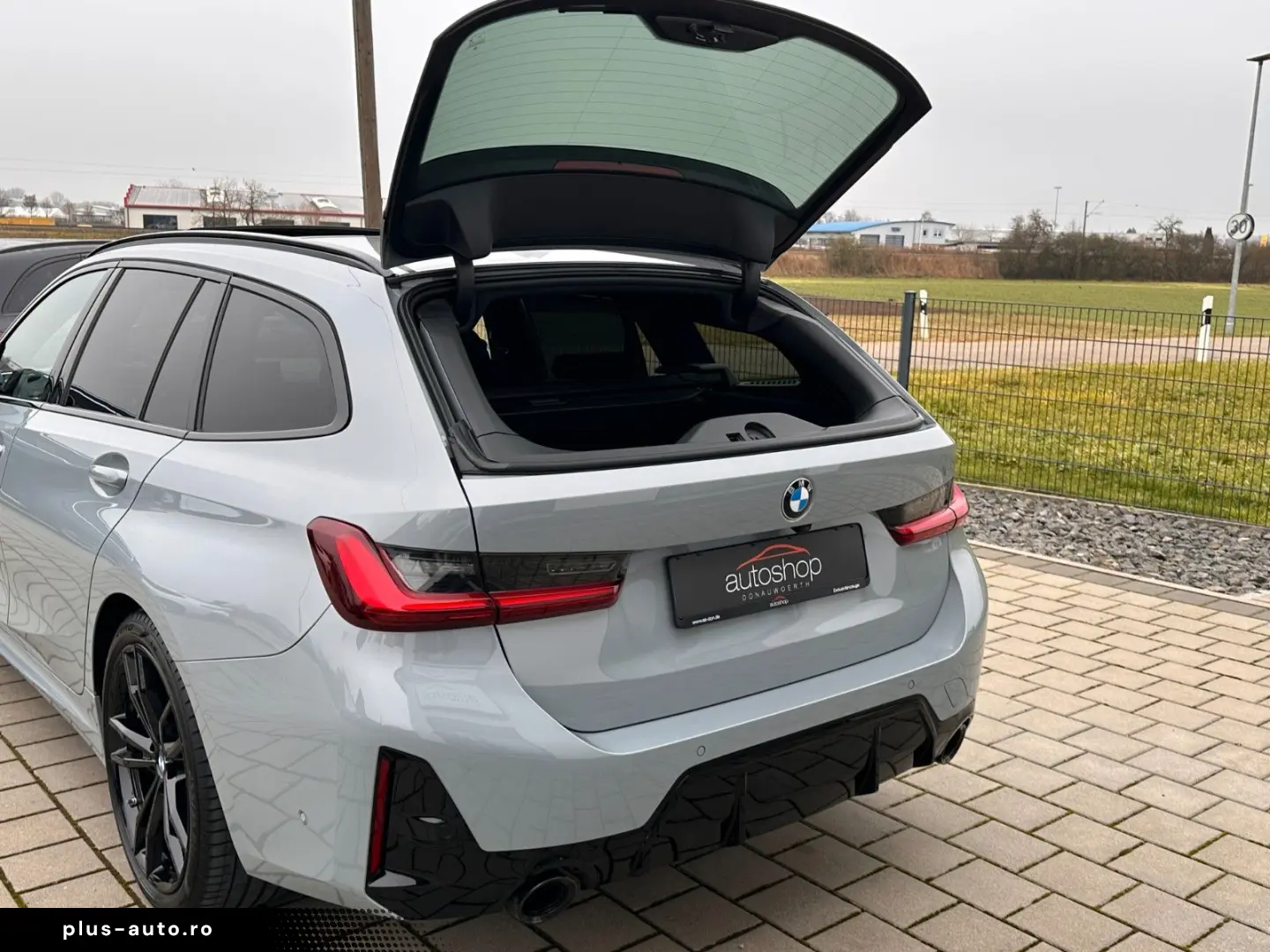 320d Tour. xDrive M-Sport Pano AHK H&K DrivA.Pro
