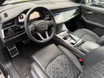 AUDI SQ8 4.0 TFSI quattro
