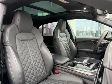 AUDI SQ8 4.0 TFSI quattro