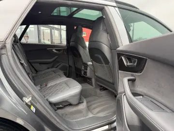 AUDI SQ8 4.0 TFSI quattro