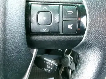 Toyota Hilux Double Cab 204PS Autm. Comfort 4x4 Hardtop