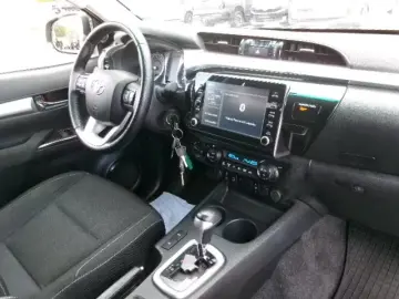 Toyota Hilux Double Cab 204PS Autm. Comfort 4x4 Hardtop