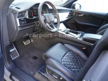 AUDI SQ8 4.0 TFSI quattro