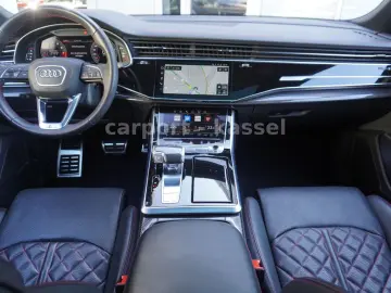 AUDI SQ8 4.0 TFSI quattro