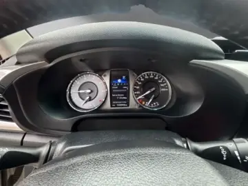 Toyota Hilux Double Cab Comfort 2 8 A utomatik 4x4 Hard