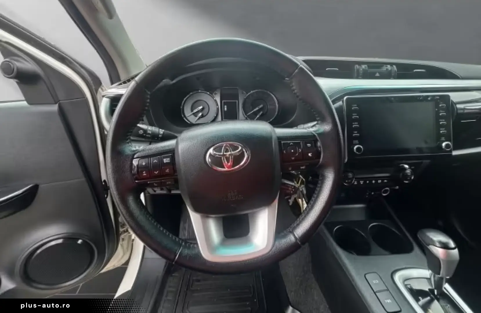 Toyota Hilux Double Cab Comfort 2 8 A utomatik 4x4 Hard