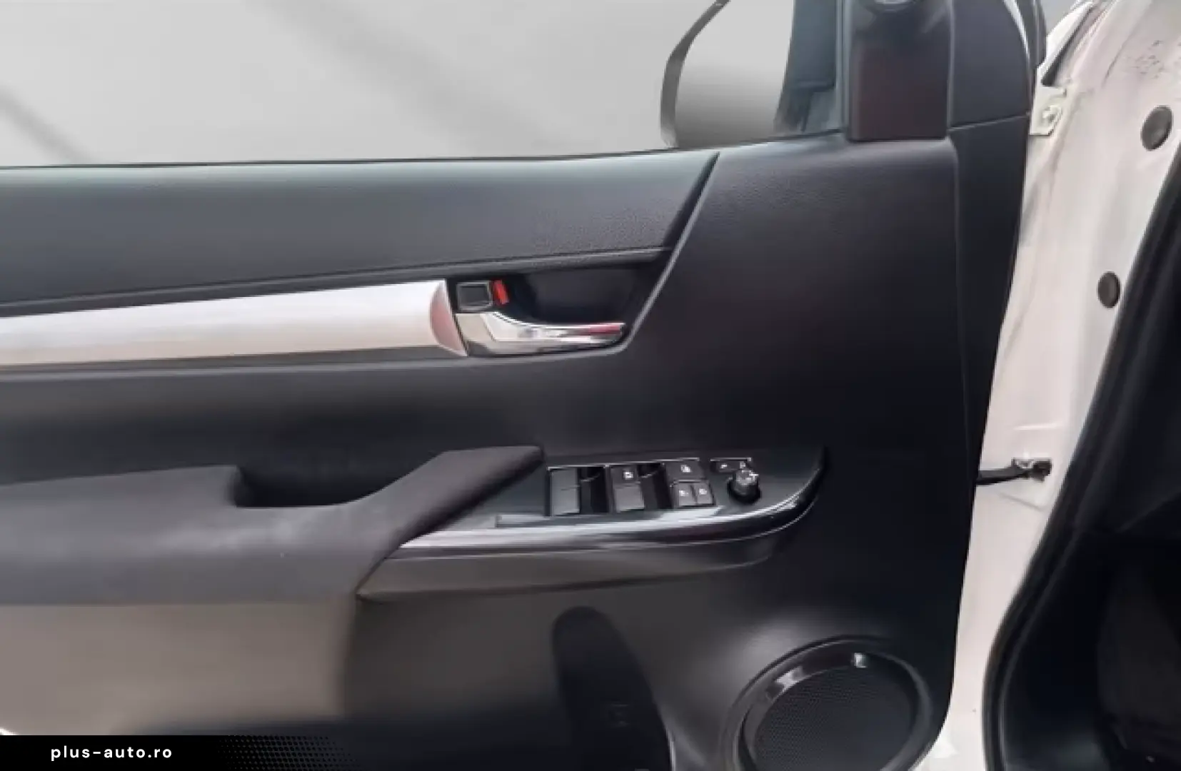 Toyota Hilux Double Cab Comfort 2 8 A utomatik 4x4 Hard