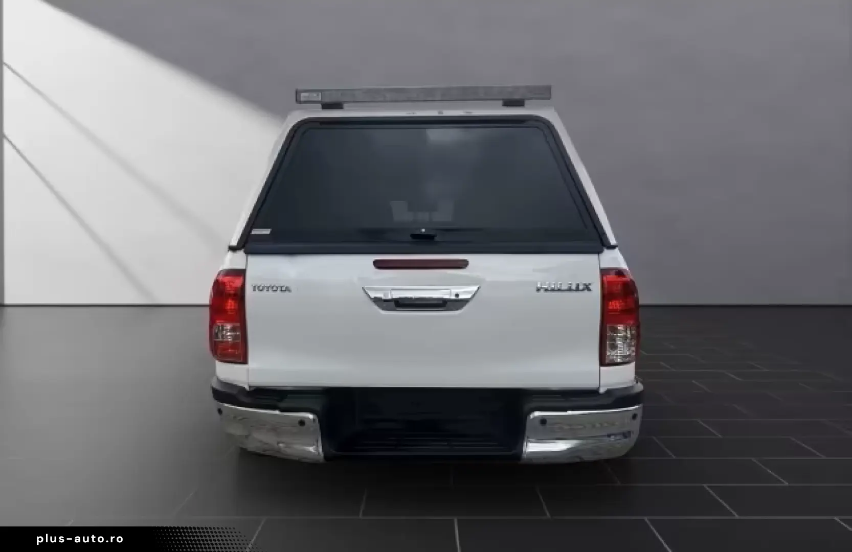 Toyota Hilux Double Cab Comfort 2 8 A utomatik 4x4 Hard