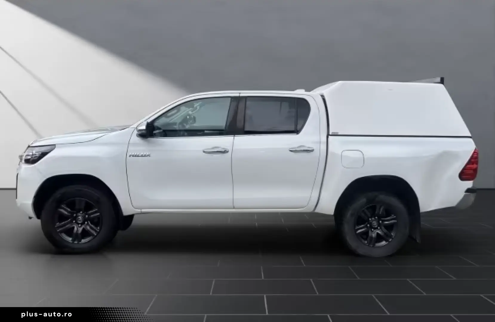 Toyota Hilux Double Cab Comfort 2 8 A utomatik 4x4 Hard