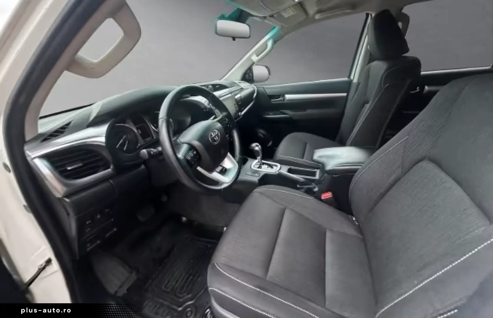 Toyota Hilux Double Cab Comfort 2 8 A utomatik 4x4 Hard