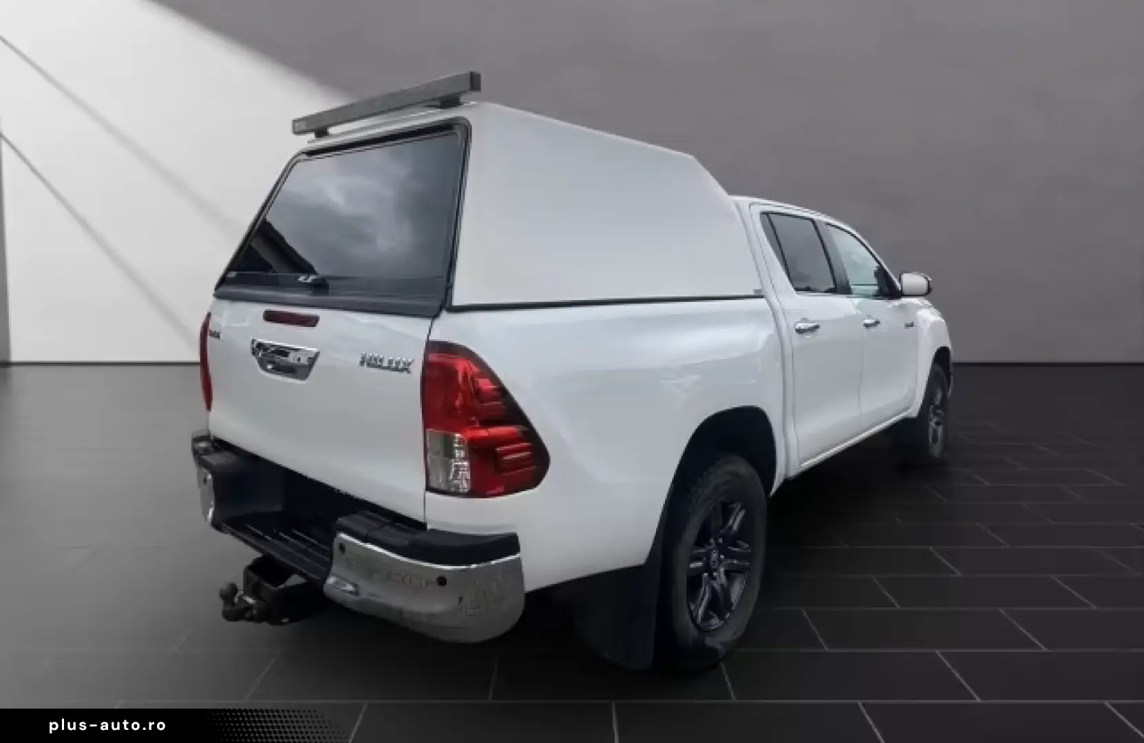 Toyota Hilux Double Cab Comfort 2 8 A utomatik 4x4 Hard