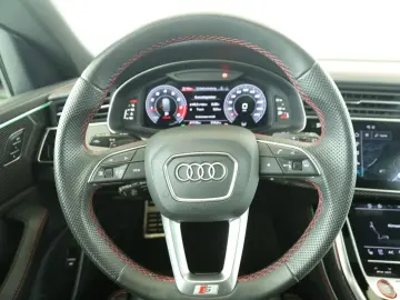 AUDI SQ8 4.0 TFSI quattro competition