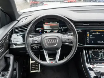 AUDI SQ8 4.0 TFSI quattro competition