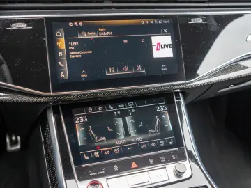 AUDI SQ8 4.0 TFSI quattro competition