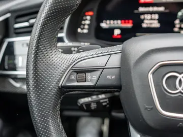 AUDI SQ8 4.0 TFSI quattro competition