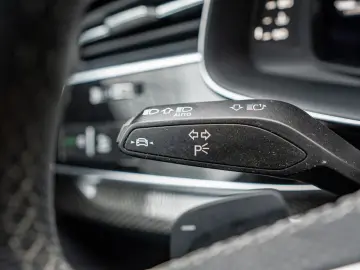 AUDI SQ8 4.0 TFSI quattro competition