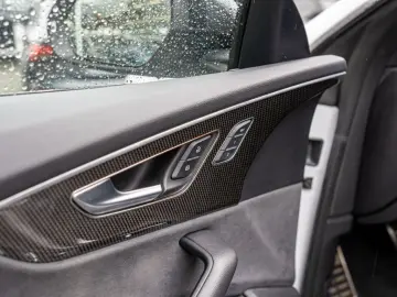 AUDI SQ8 4.0 TFSI quattro competition