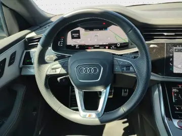 AUDI SQ8 4.0 TFSI quattro