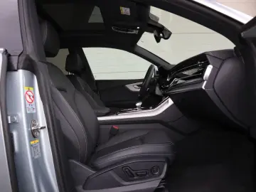 AUDI Q8 55 TFSI qu S-Line