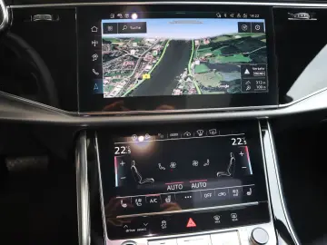 AUDI Q8 55 TFSI qu S-Line